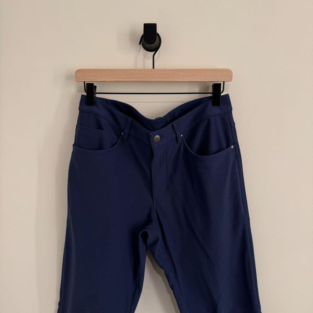 men's 'Night Sea' dark blue LULULEMON ABC corduroy-style pants [31x34]